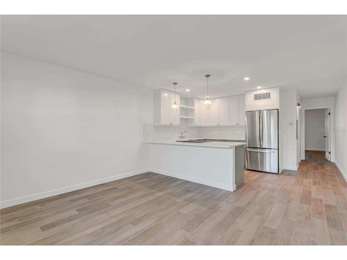 216 36th Avenue N #202B Saint Petersburg FL 33704 TB8391708 image7