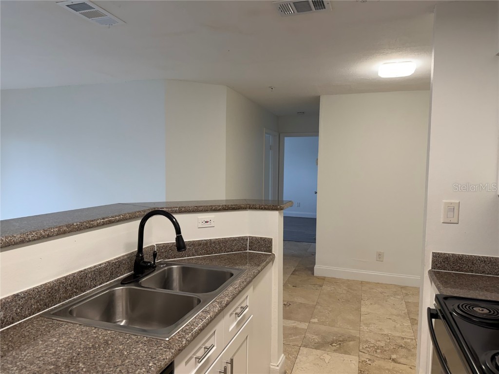 216 Afton Square #111 Altamonte Springs FL 32714 O6348196 image12