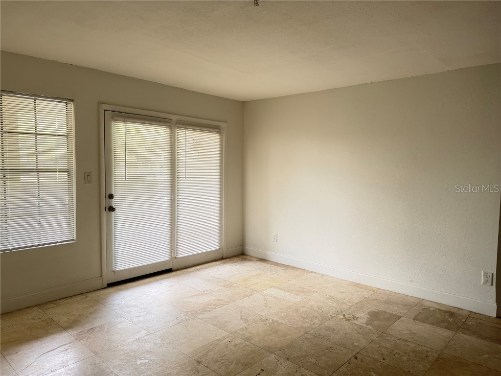 216 Afton Square #111 Altamonte Springs FL 32714 O6348196 image3