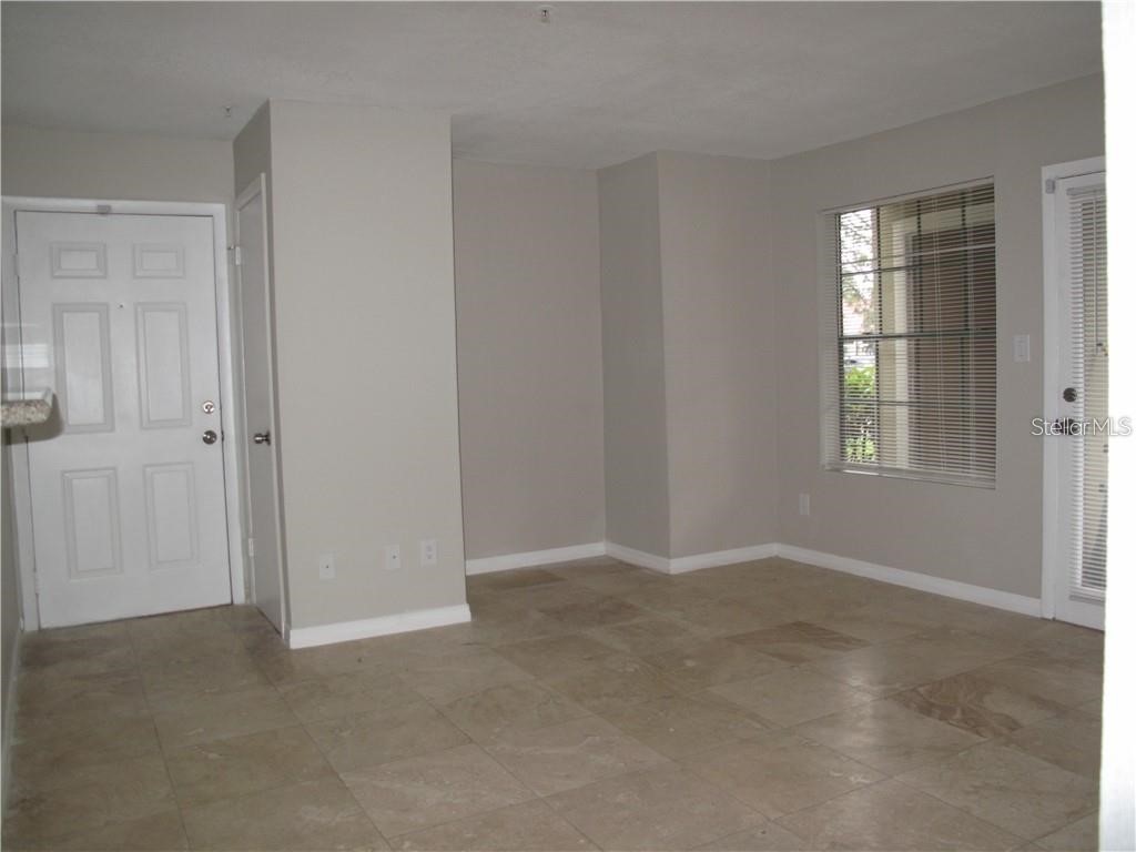 216 Afton Square #111 Altamonte Springs FL 32714 O6348196 image4