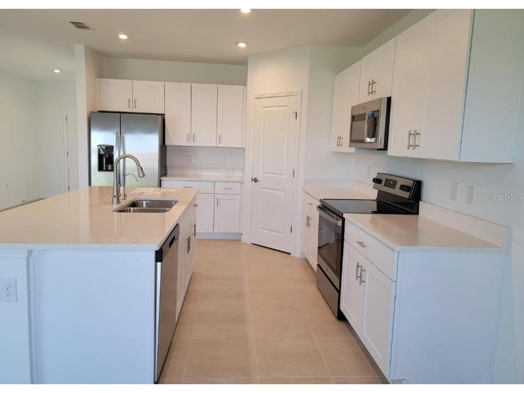 216 Aquamarine Lane Kissimmee FL 34758 O6346081 image3