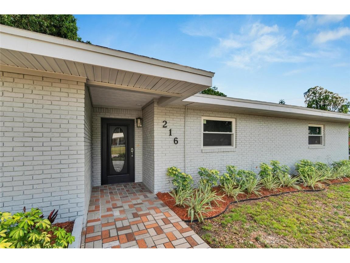216 Bluebird Avenue Lakeland FL 33809 T3529573 image1