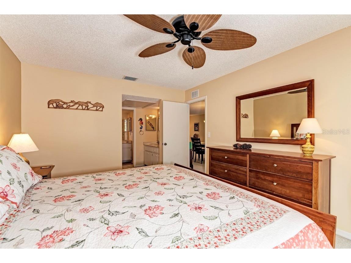 216 Cerromar Way S #30 Venice FL 34293 A4551078 image27