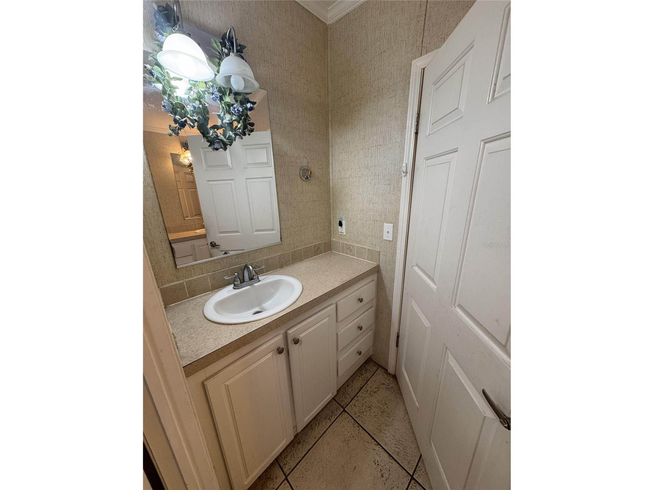 216 Como Drive Venice FL 34285 A4687355 image27