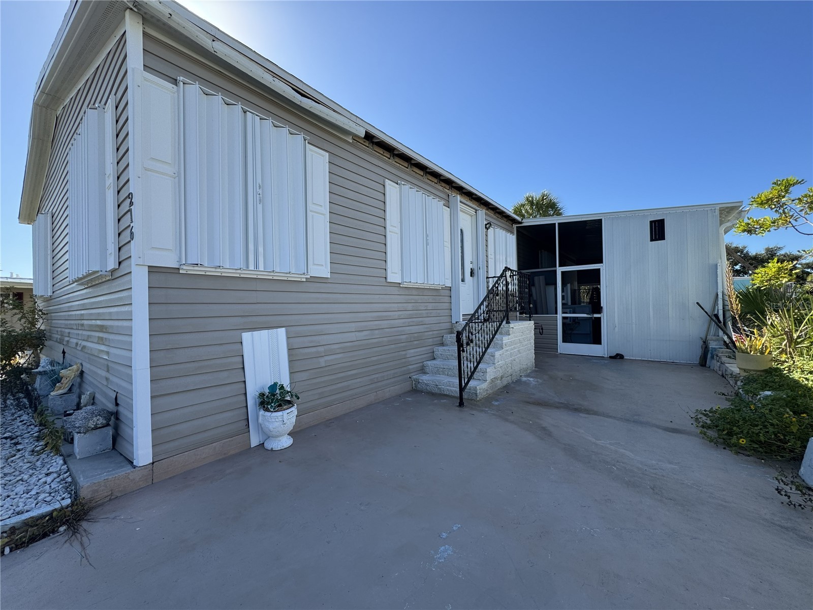 216 Como Drive Venice FL 34285 A4687355 image4