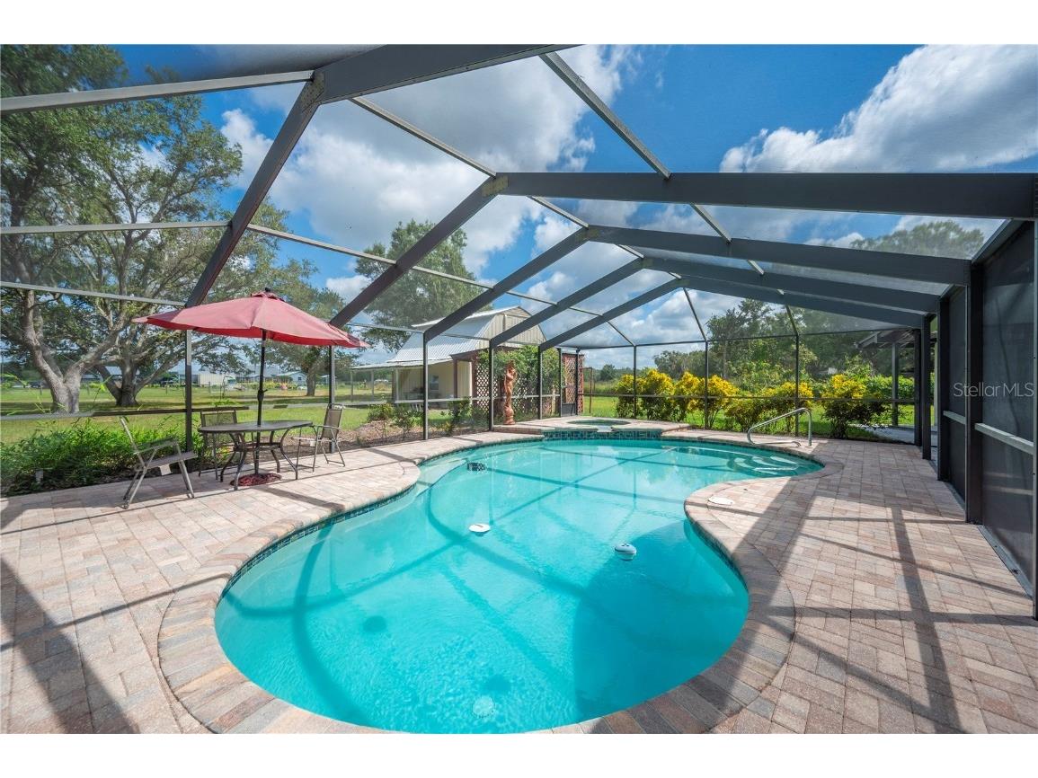 216 Corbett Road Lithia FL 33547 L4956483 image4