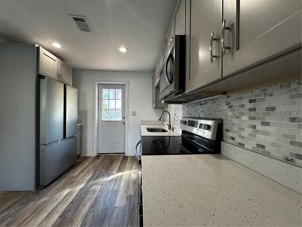 216 David Avenue Clearwater FL 33759 TB8444338 image6