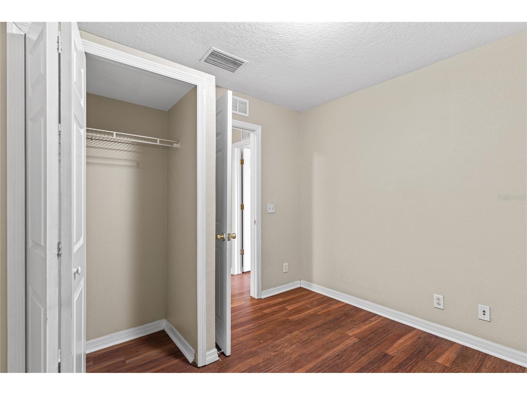 216 Dragons Fire Place Valrico FL 33594 TB8530628 image17