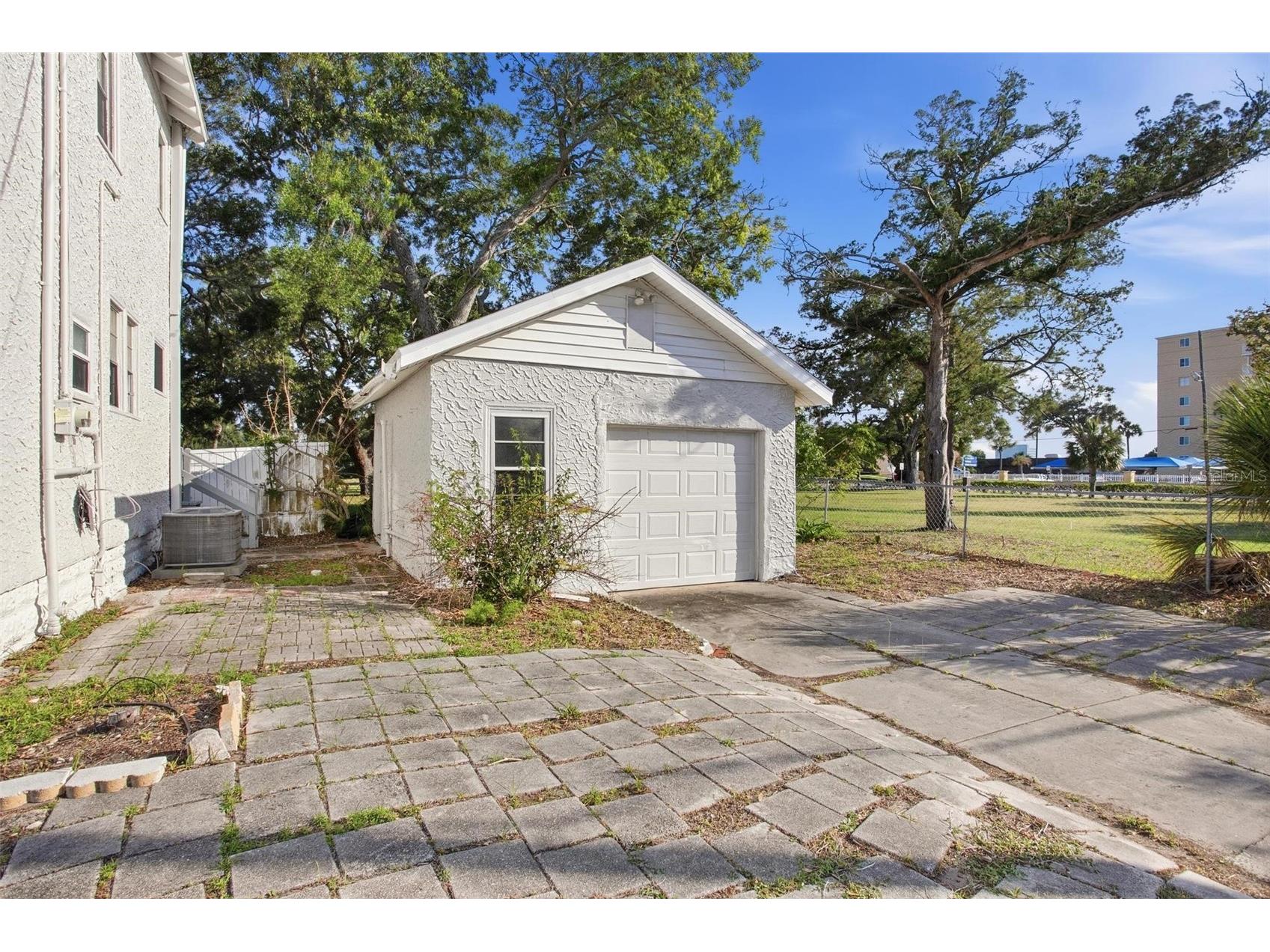 216 Earl Street Daytona Beach FL 32118 V4948769 image10