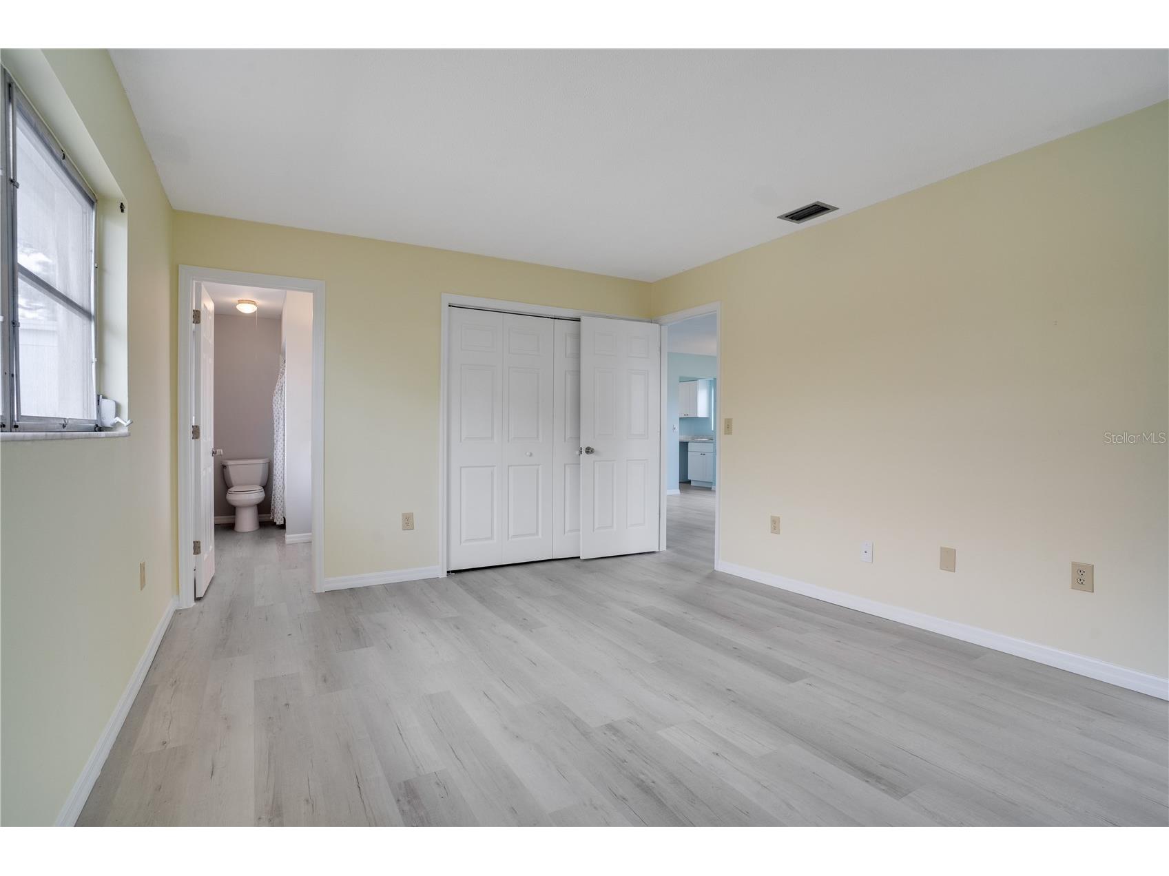 216 Fair Winds Drive #216 Nokomis FL 34275 TB8483450 image15