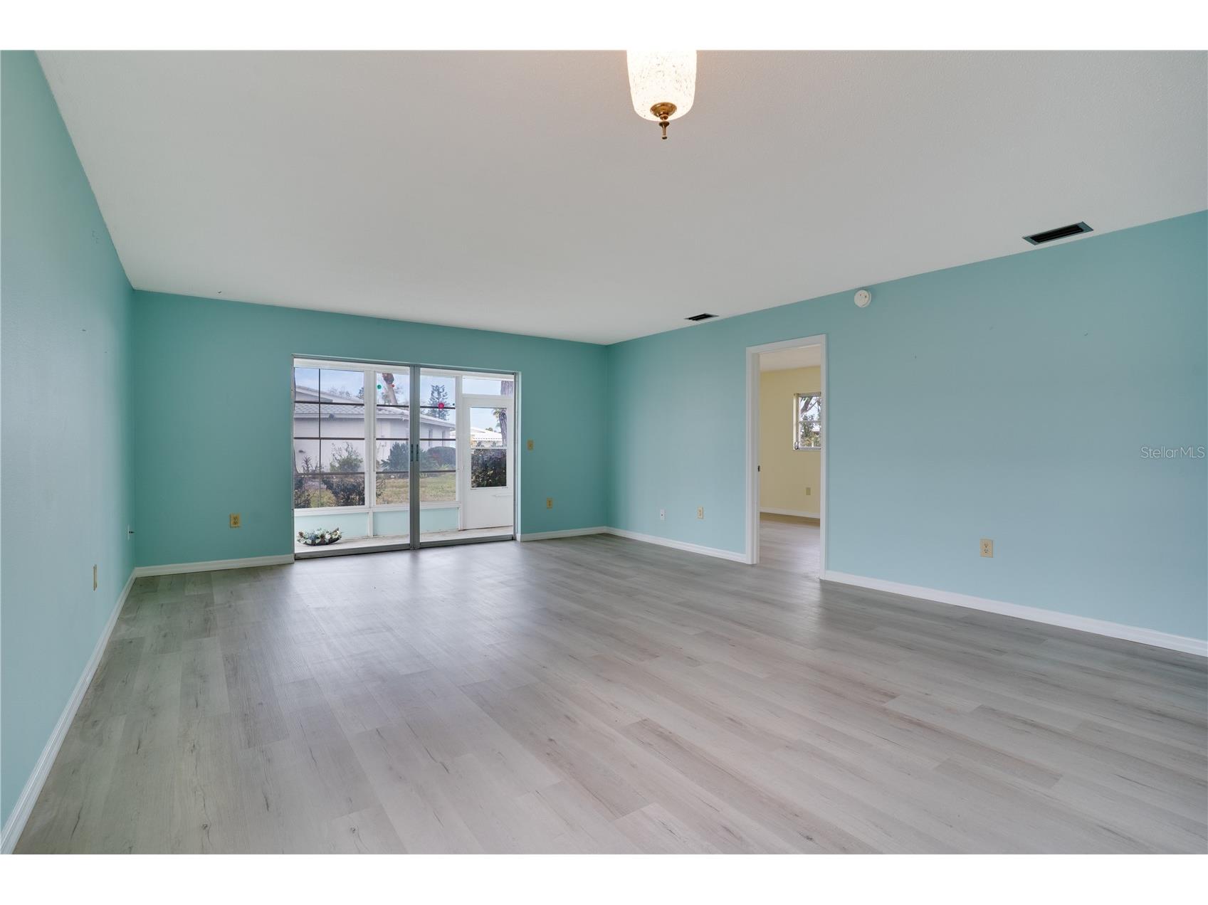 216 Fair Winds Drive #216 Nokomis FL 34275 TB8483450 image6