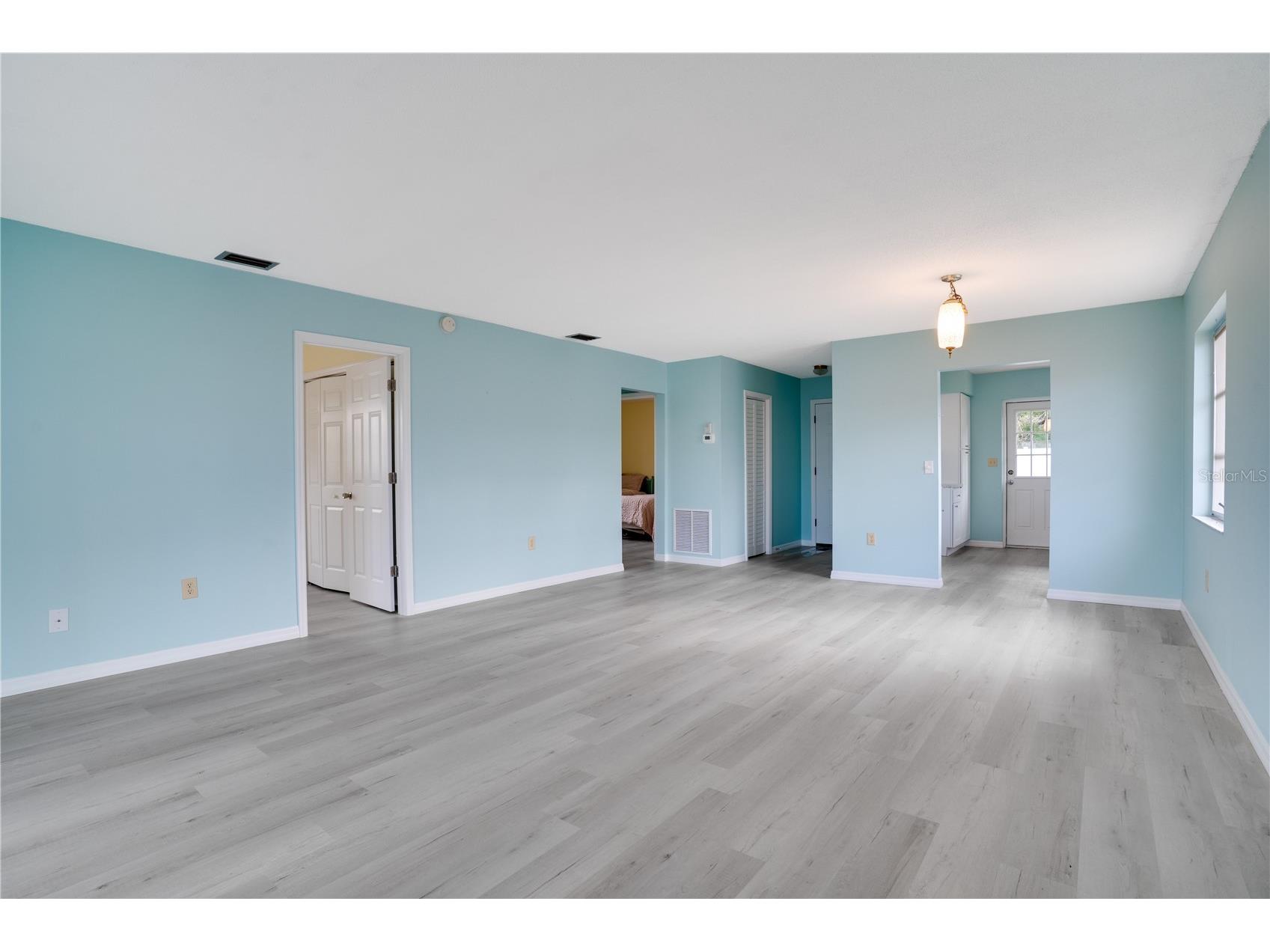 216 Fair Winds Drive #216 Nokomis FL 34275 TB8483450 image7
