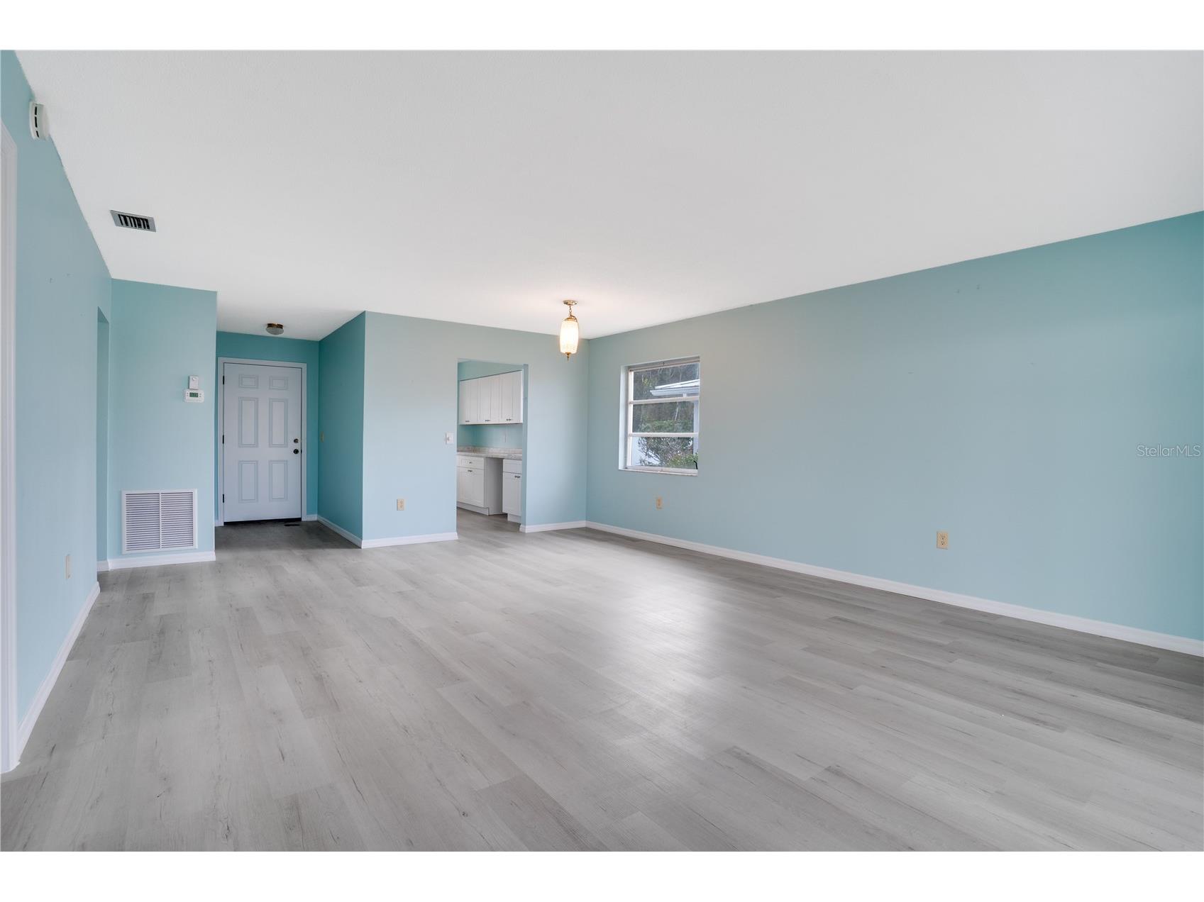 216 Fair Winds Drive #216 Nokomis FL 34275 TB8483450 image8