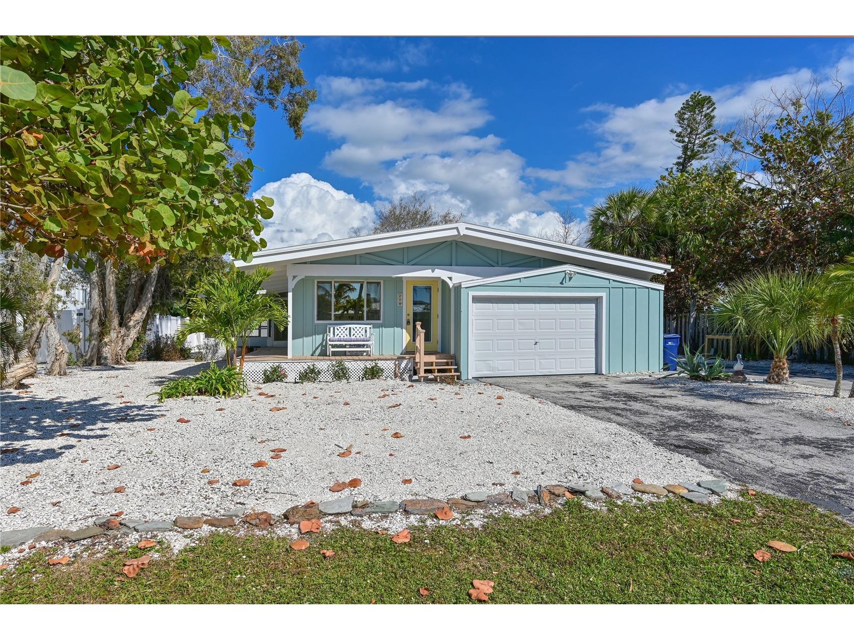 216 Gladiolus Street Anna Maria FL 34216 A4682103 image1
