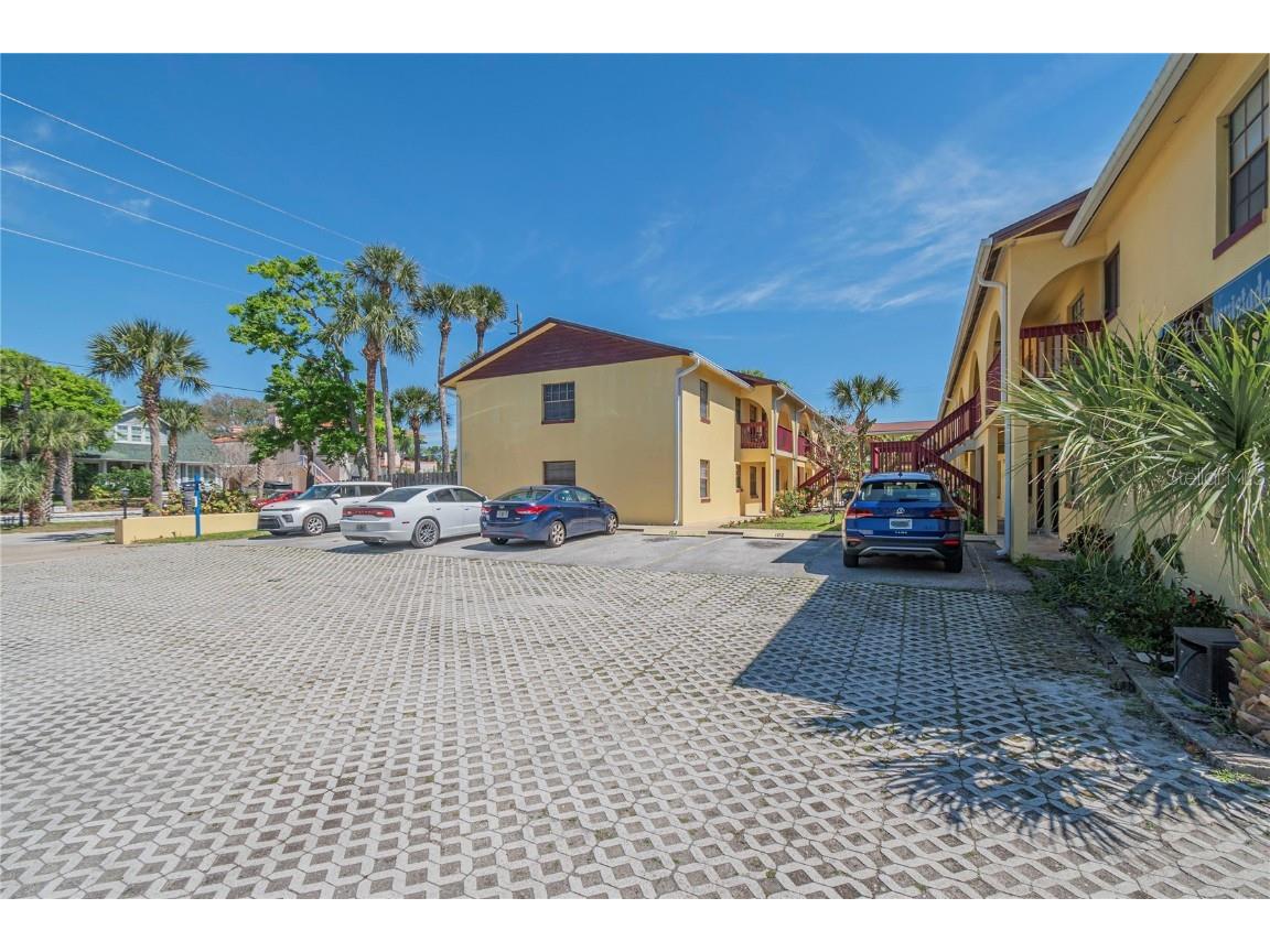 216 Glenview Boulevard #206 Daytona Beach FL 32118 FC299312 image1