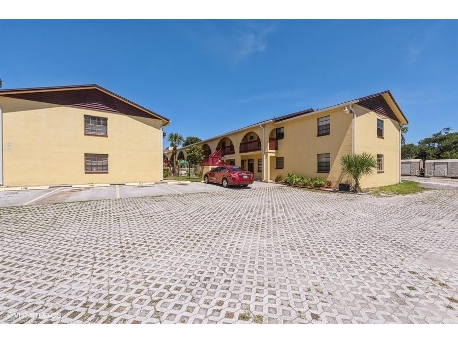 216 Glenview Boulevard #206 Daytona Beach FL 32118 V4925925 image1