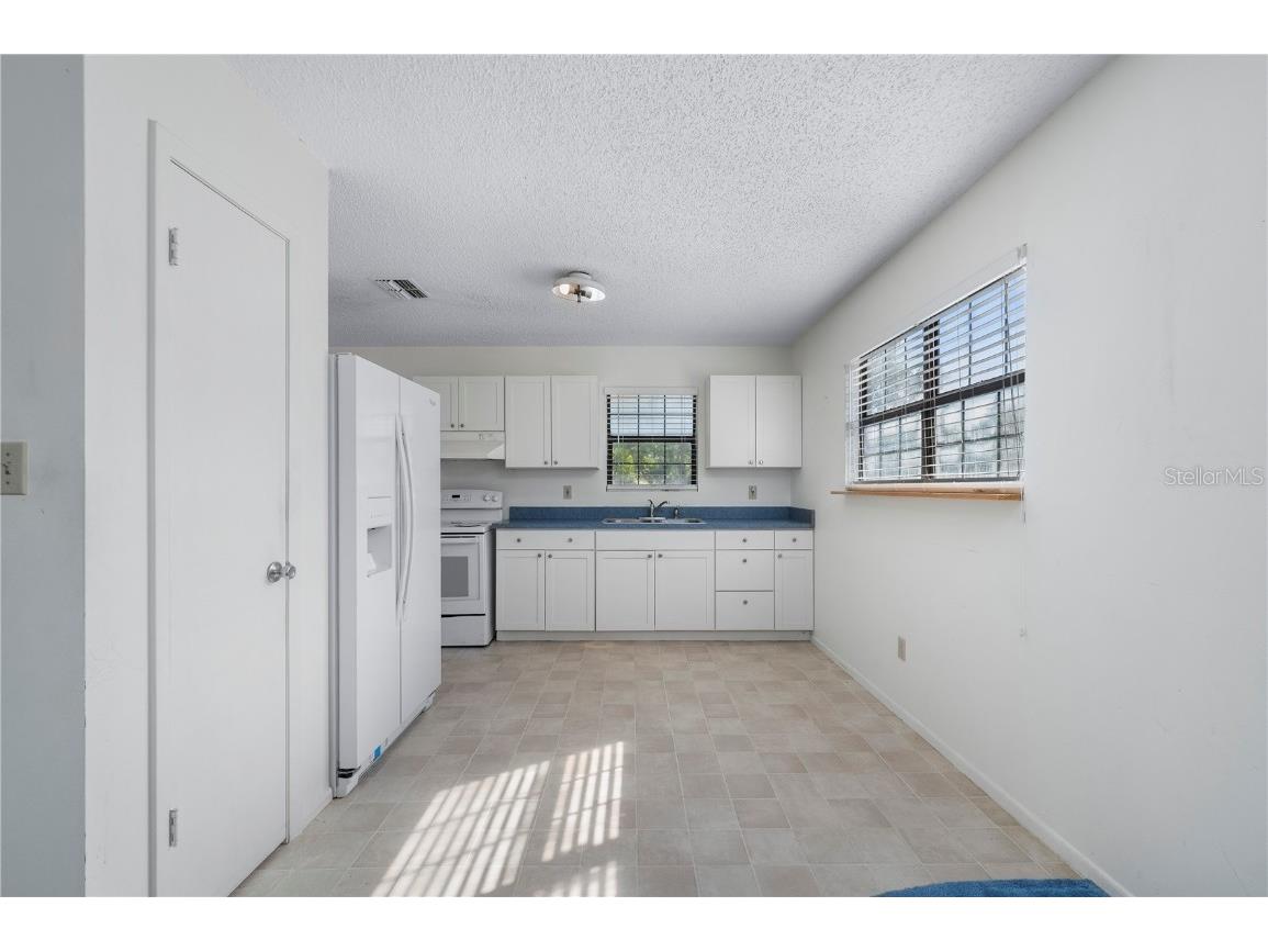 216 Glenwood Avenue Osprey FL 34229 A4673441 image13