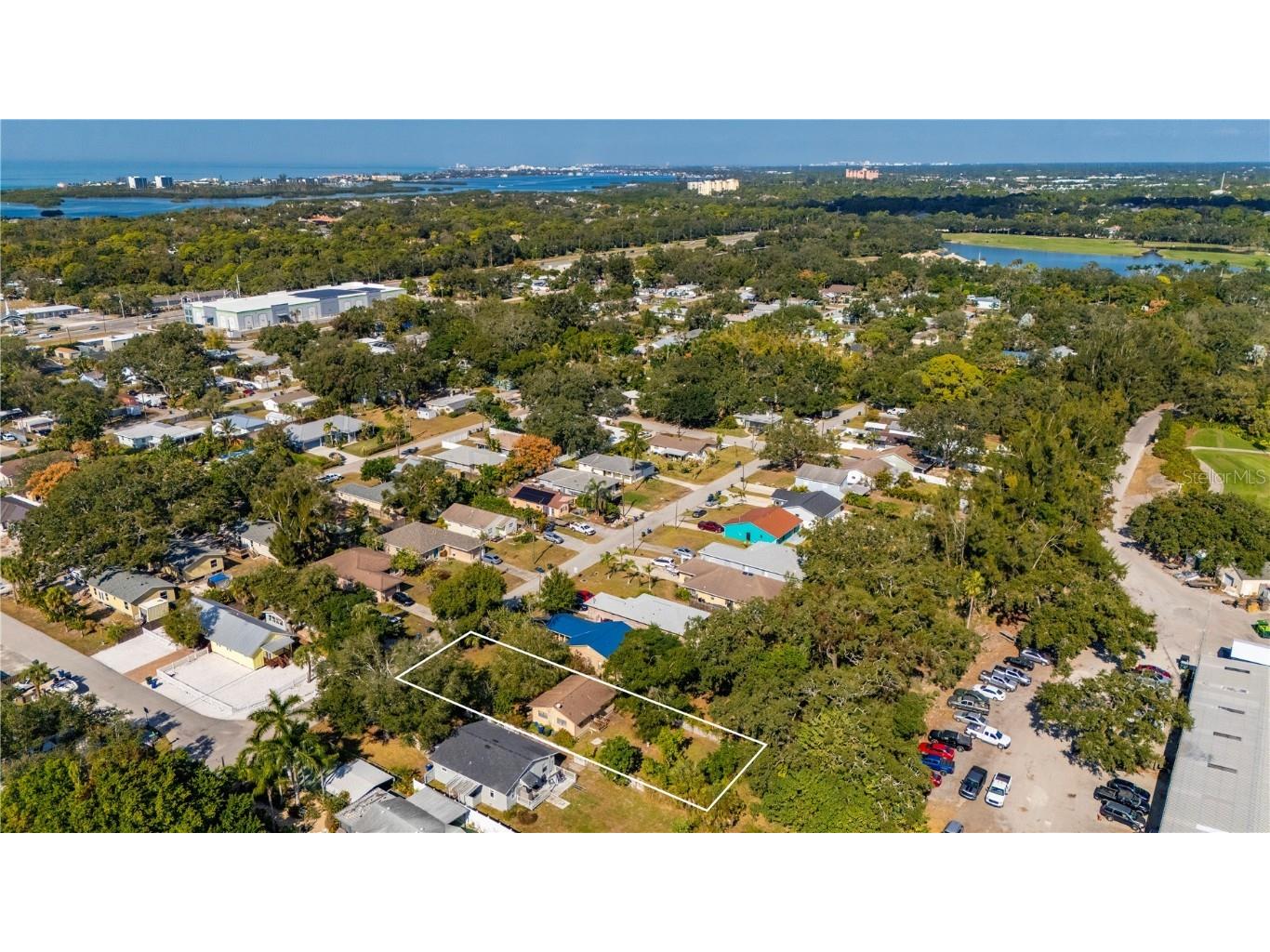 216 Glenwood Avenue Osprey FL 34229 A4673441 image37