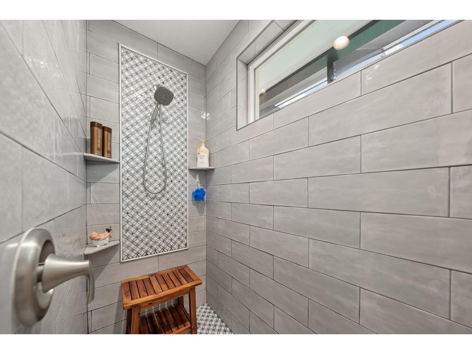 216 Grove Circle S Dunedin FL 34698 TB8480612 image18