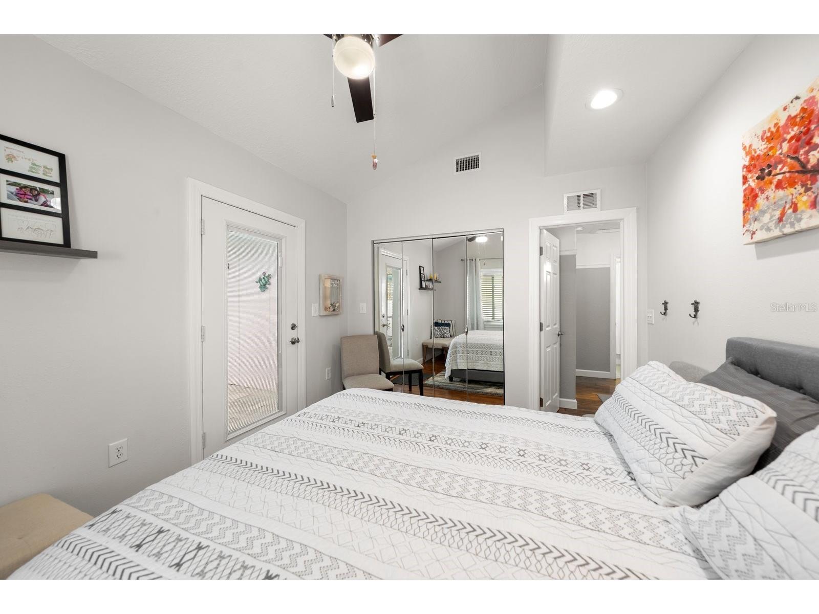 216 Grove Circle S Dunedin FL 34698 TB8480612 image22