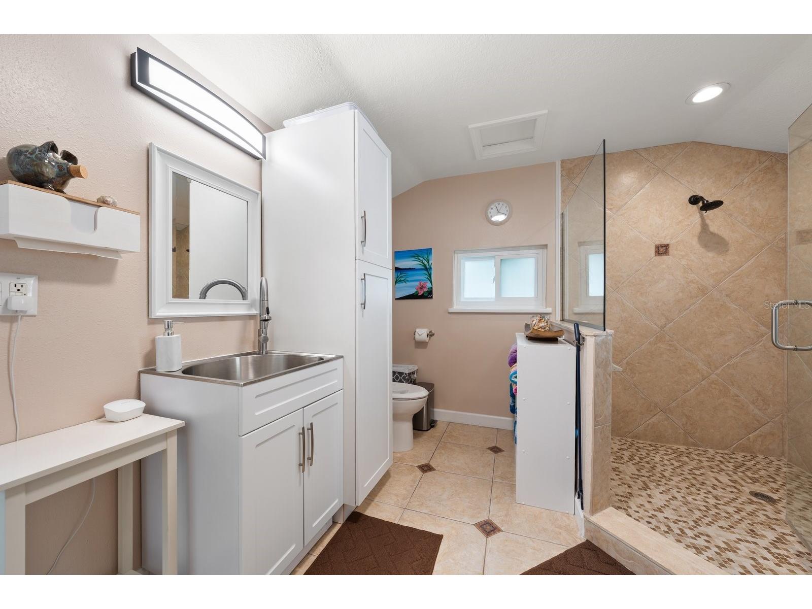 216 Grove Circle S Dunedin FL 34698 TB8480612 image24