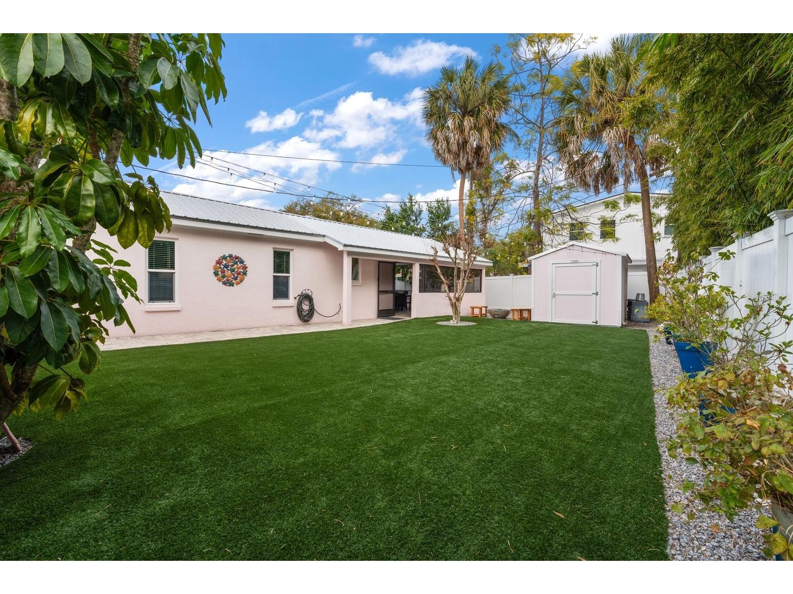 216 Grove Circle S Dunedin FL 34698 TB8480612 image37