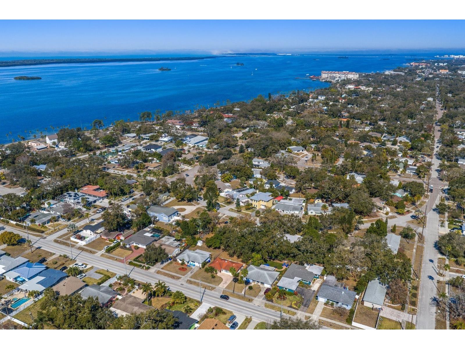 216 Grove Circle S Dunedin FL 34698 TB8480612 image40