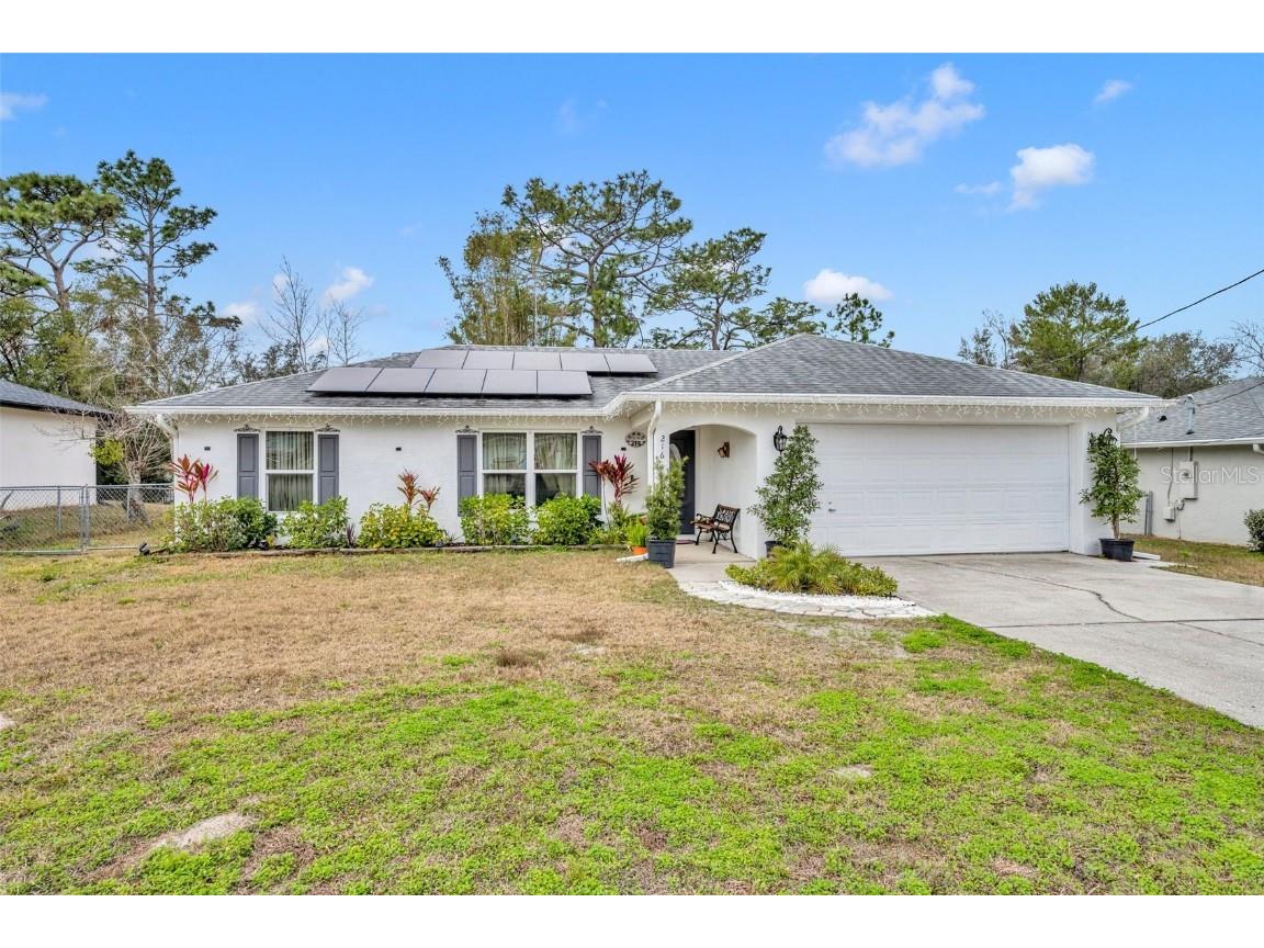 216 Hickory Avenue Orange City FL 32763 V4940579 image1