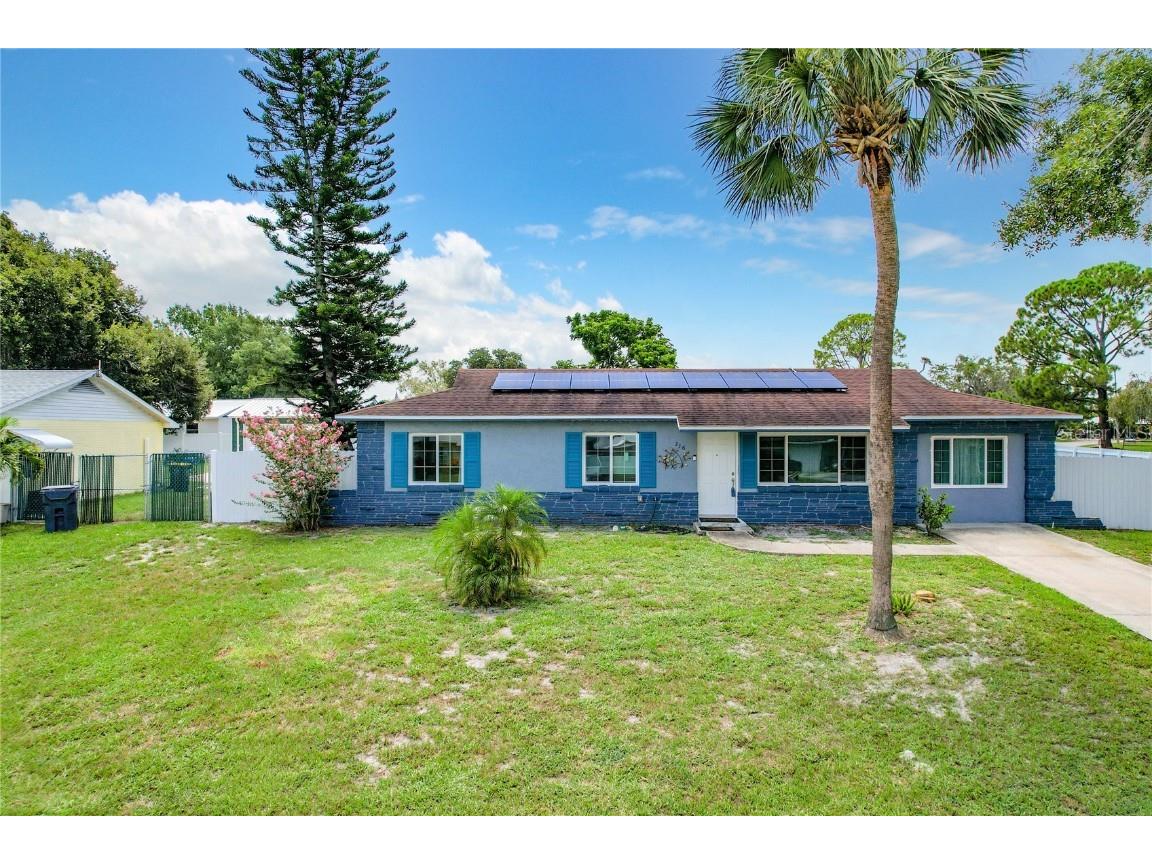 216 Lake Thomas Drive Winter Haven FL 33880 L4938248 image1