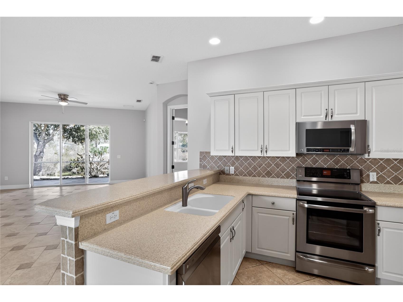 216 Lamonte Point Court Debary FL 32713 O6384428 image4