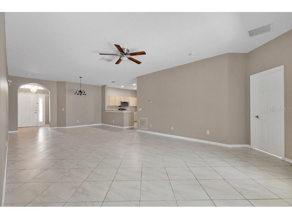 216 Magical Way Kissimmee FL 34744 O6396457 image4