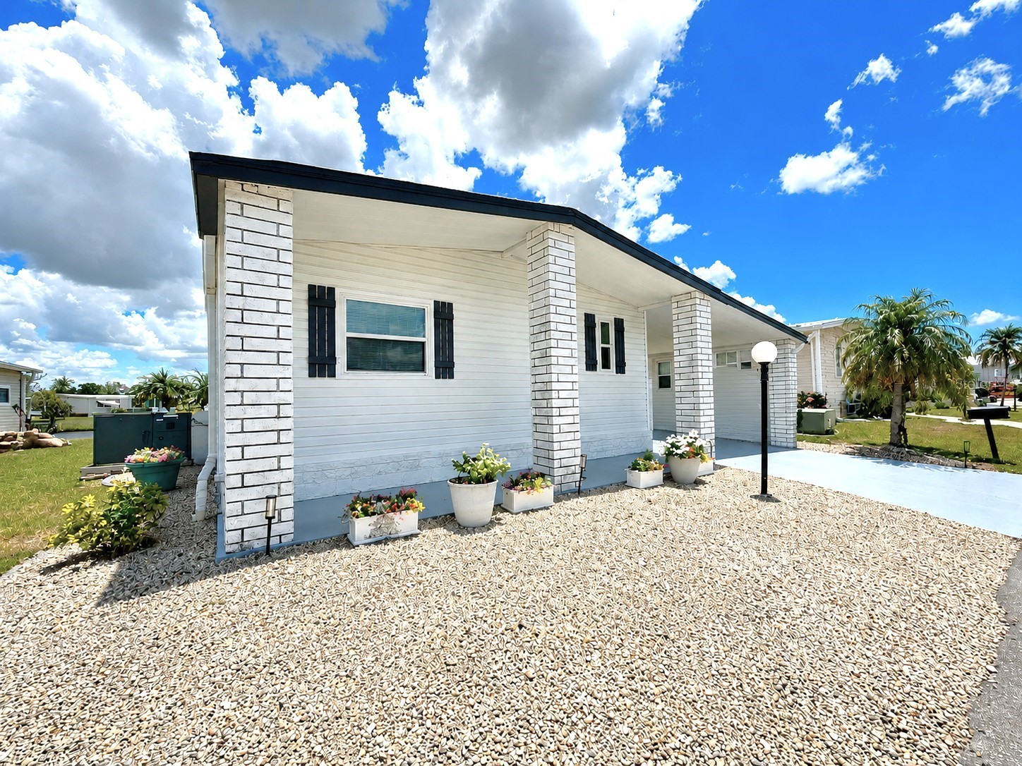 216 Martinique Road North Port FL 34287 C7525176 image1