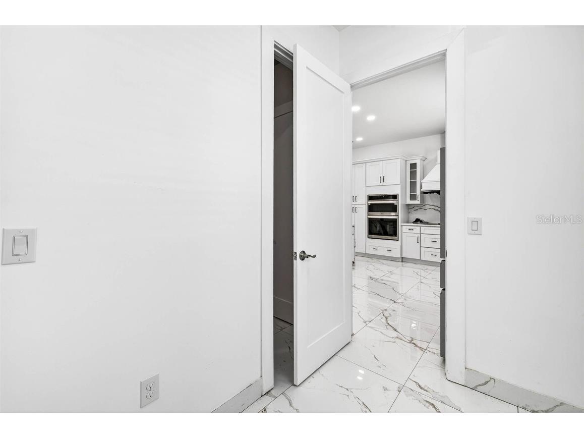 216 N Glen Arven Avenue Temple Terrace FL 33617 TB8428768 image17