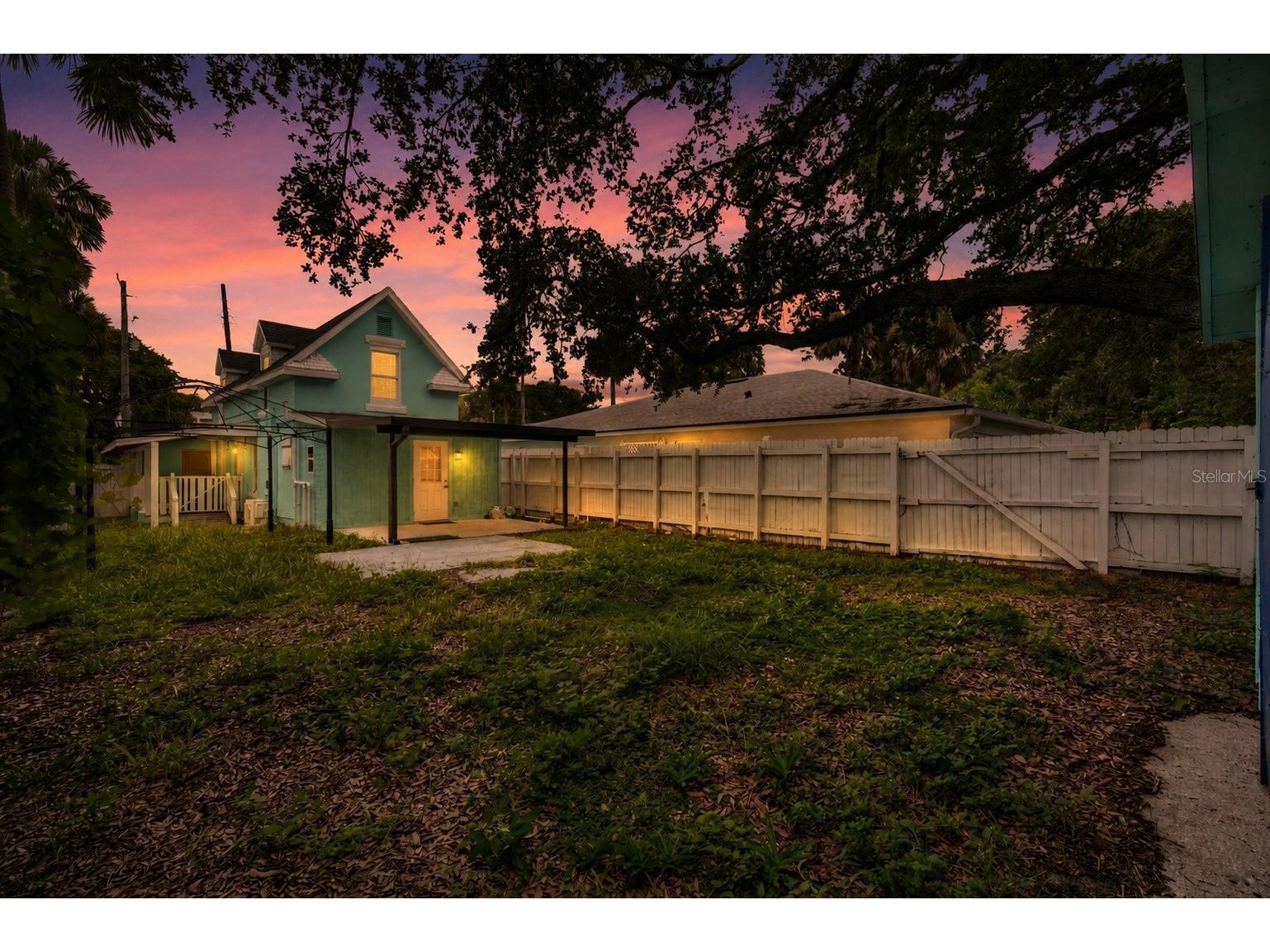 216 N Halifax Avenue Daytona Beach FL 32118 FC319943 image32