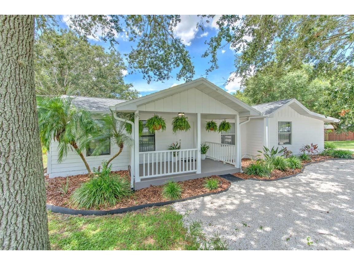 216 Old Mulrennan Road Valrico FL 33594 T3473107 image1