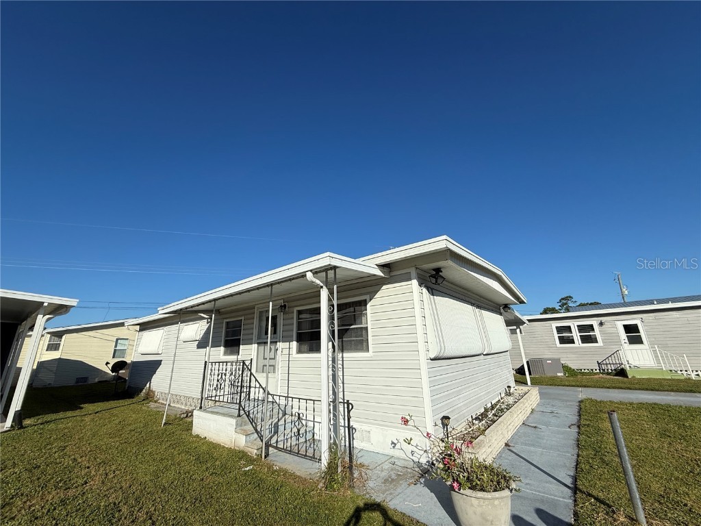 216 Outer Drive E Venice FL 34285 N6141009 image3