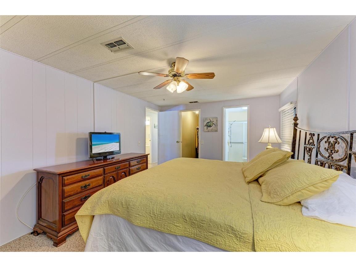 216 Palm Air Drive Osprey FL 34229 A4672438 image15