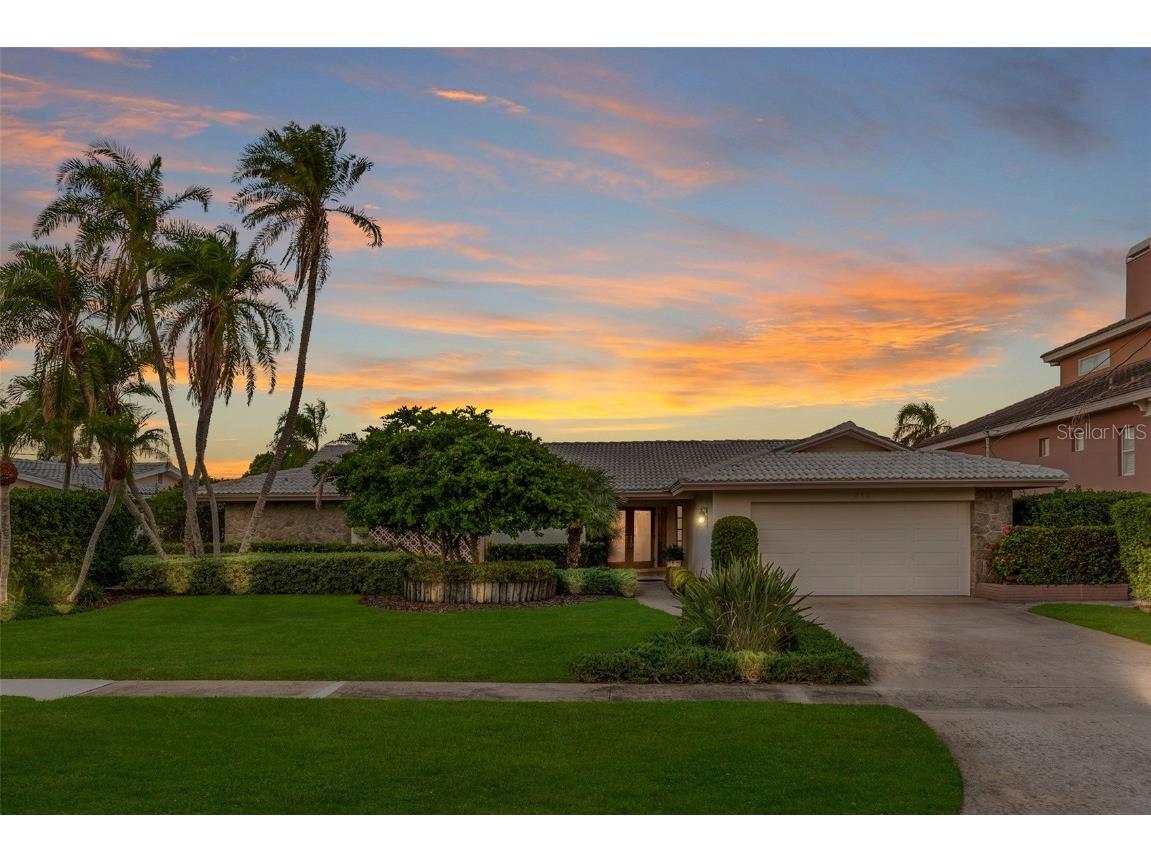 216 Palm Island SW Clearwater FL 33767 U8241298 image1