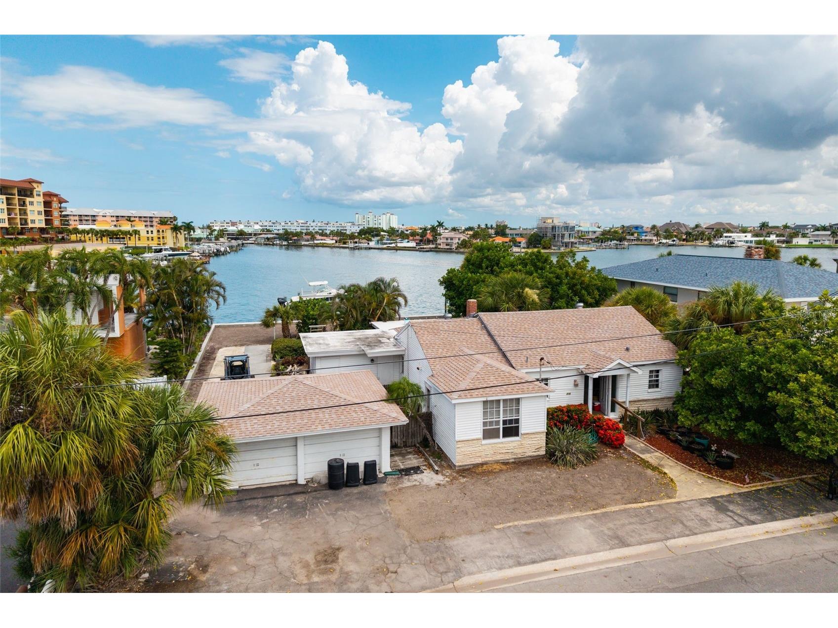 216 Punta Vista Drive Saint Pete Beach FL 33706 - BOCA CIEGA BAY TB8527909 image2