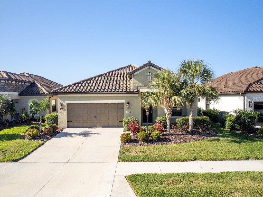 216 Rosolina Court Nokomis FL 34275 N6126565 image1