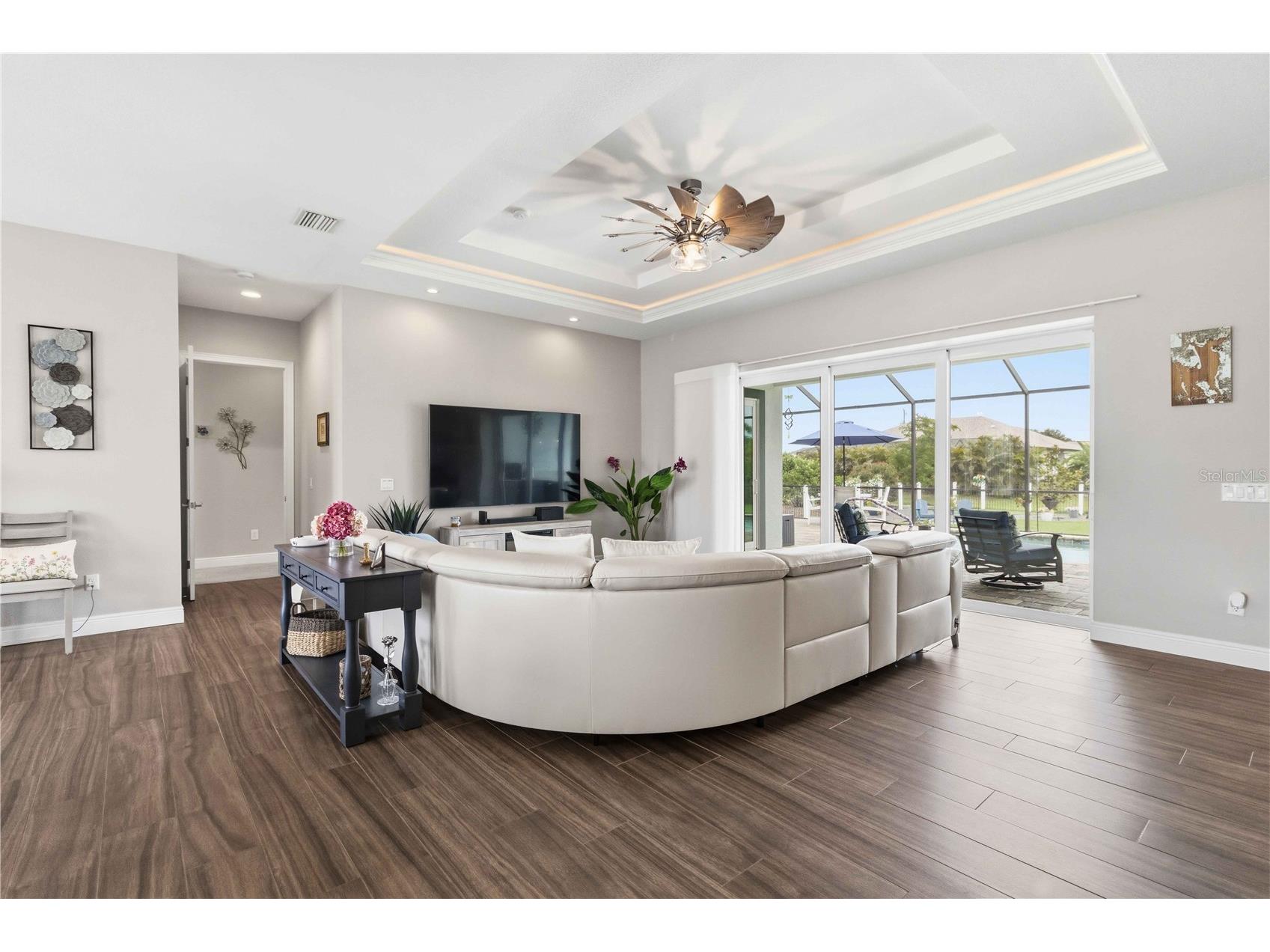 216 Rotonda Boulevard E Rotonda West FL 33947 N6144543 image8