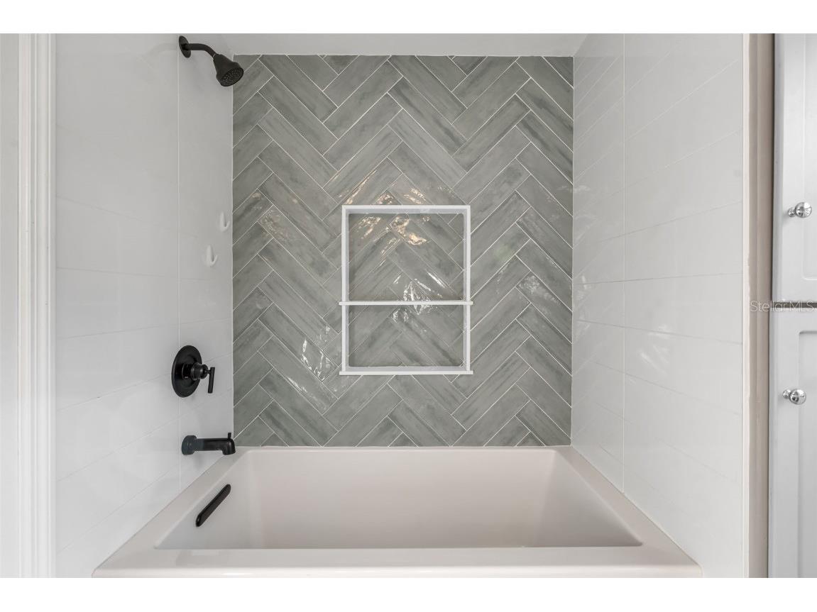 216 S Shore Crest Drive Tampa FL 33609 TB8398598 image18