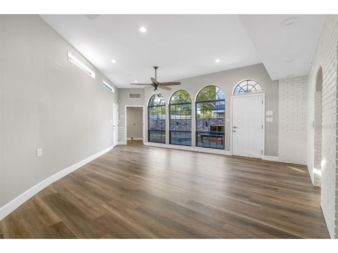 216 S Shore Crest Drive Tampa FL 33609 TB8435713 image8