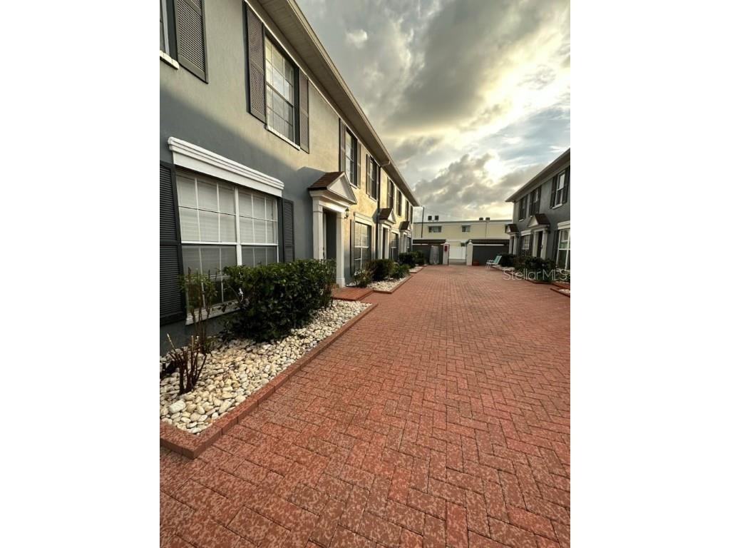 216 S Tampania Avenue Tampa FL 33609 T3448193 image1