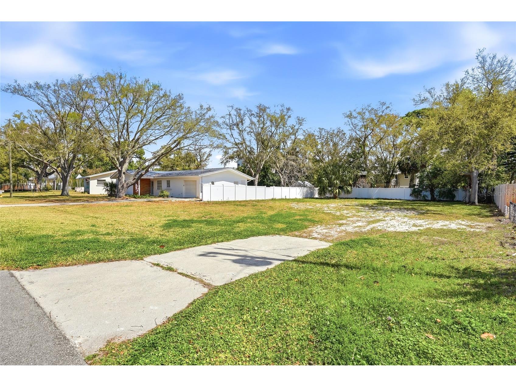 216 Shore Drive Palm Harbor FL 34683 TB8484212 image5
