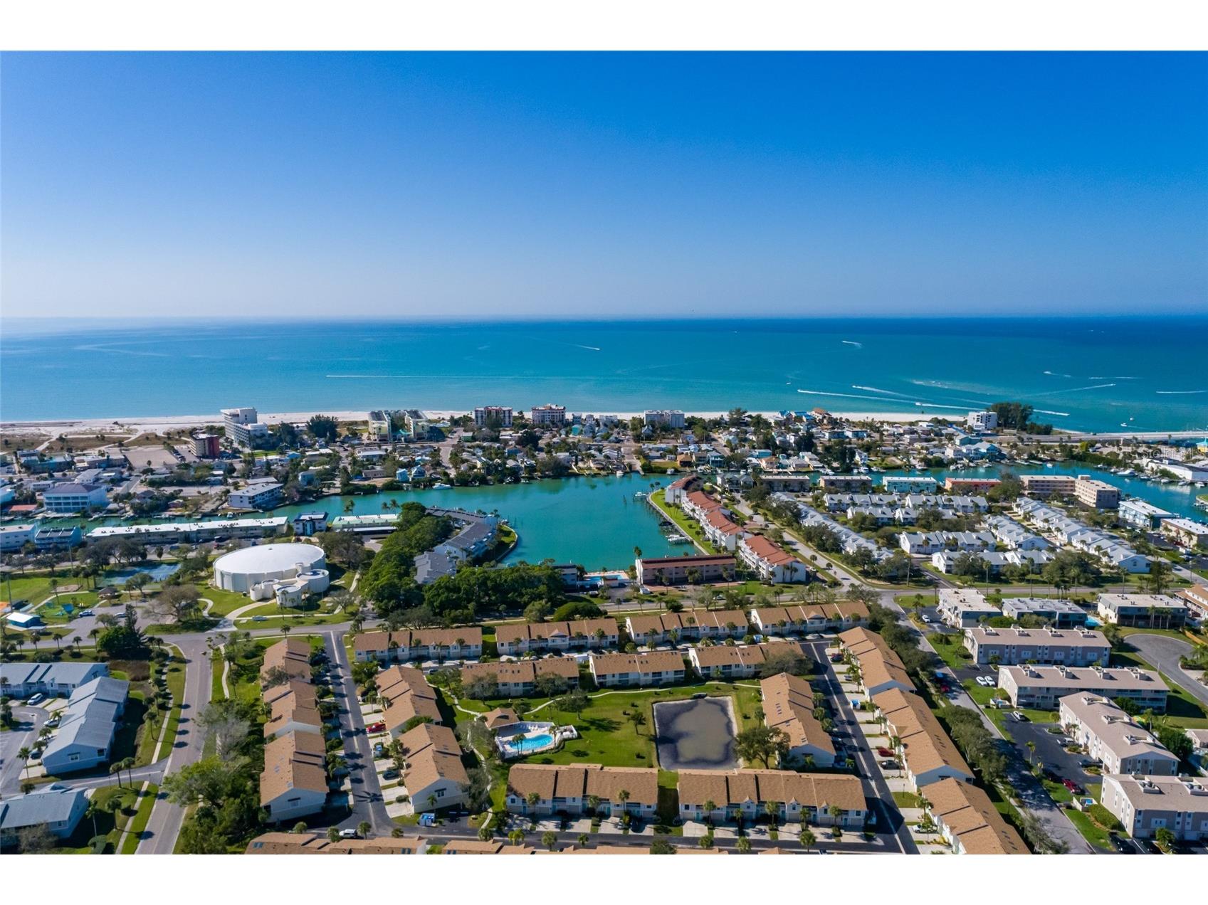 216 Sun Vista Ct S Treasure Island FL 33706 TB8458795 image2