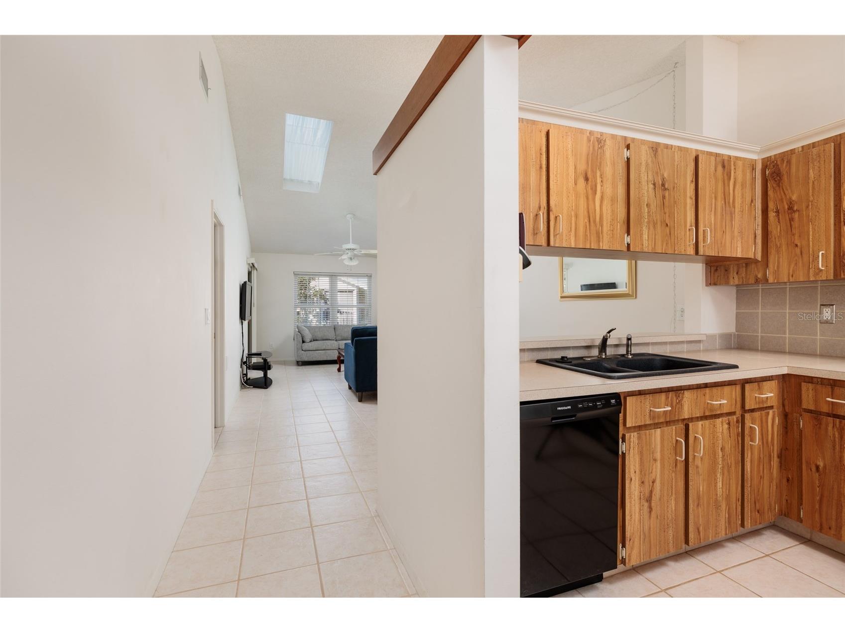216 Sun Vista Ct S Treasure Island FL 33706 TB8458795 image5