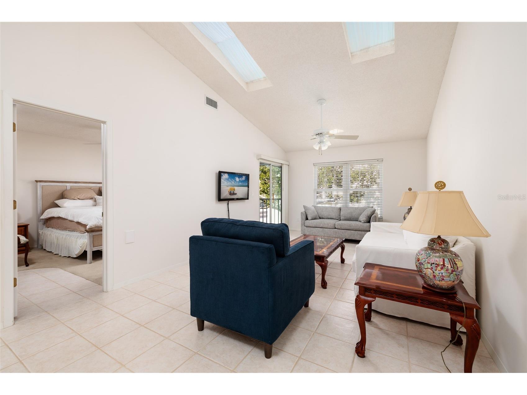 216 Sun Vista Ct S Treasure Island FL 33706 TB8458795 image6