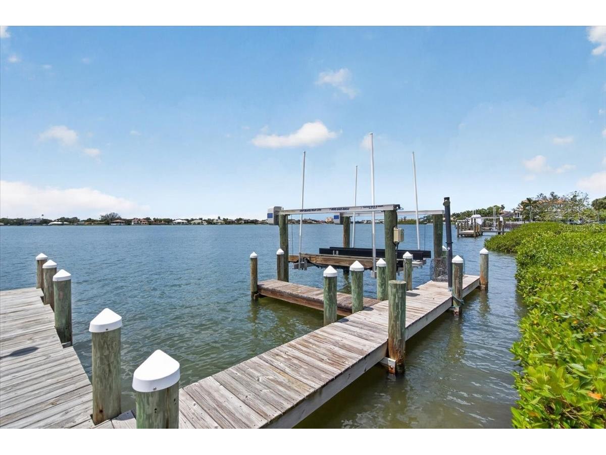 216 Sunrise Drive Nokomis FL 34275 - ROBERTS BAY A4694723 image11