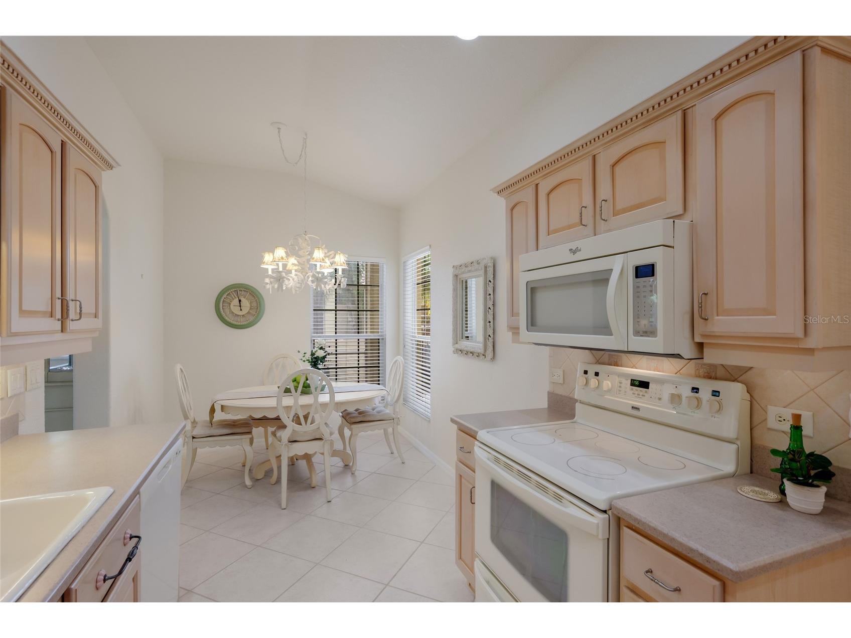 216 Vista Del Lago Way Venice FL 34292 A4694205 image11